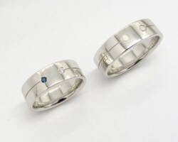 Fehérarany jegygyűrű két drágakővel01